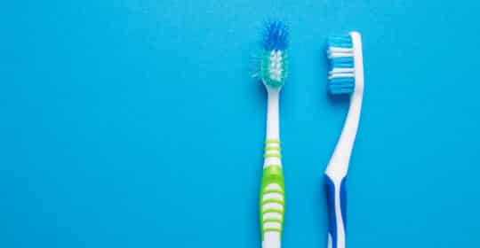5 Signs You Need a New Toothbrush