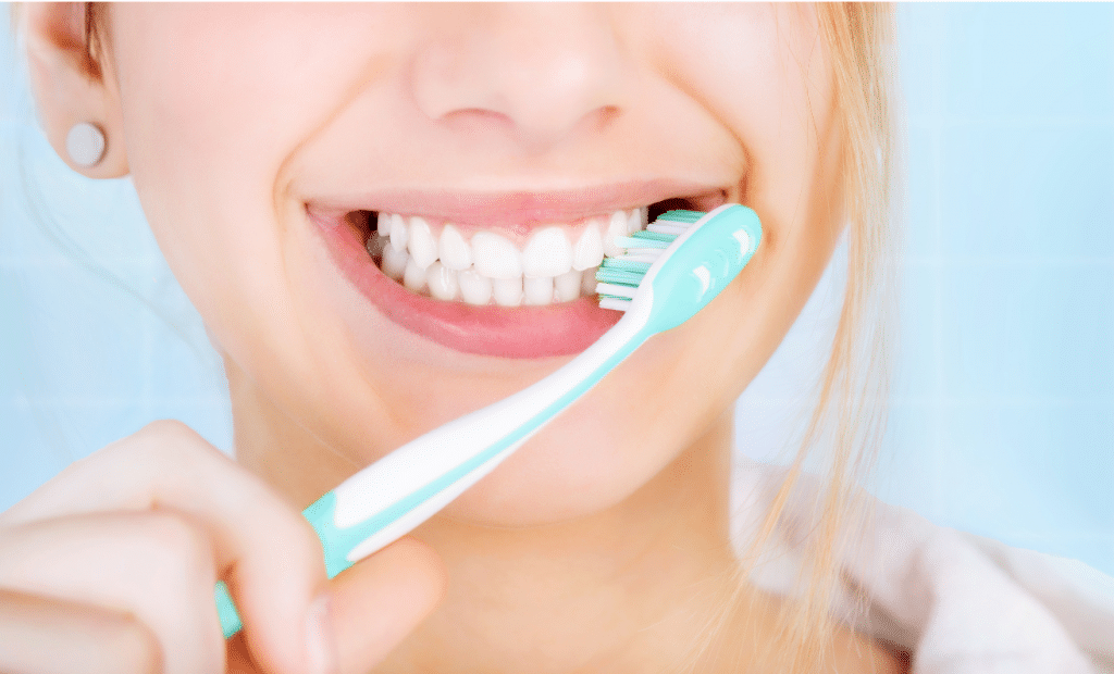 brush-teeth-angela-evanson-dds-in-parker-co-dentist-720-409