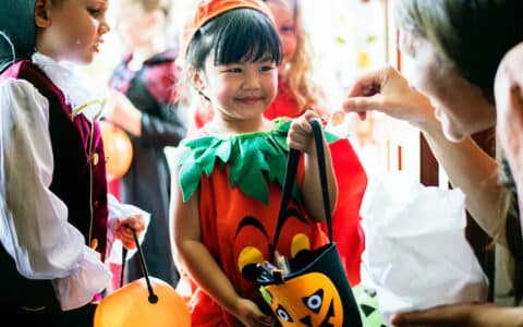 How Can You Keep Your Teeth Healthy During Halloween?