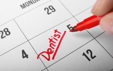 Schedule a Dental Check-Up as Your New Year’s Resolution