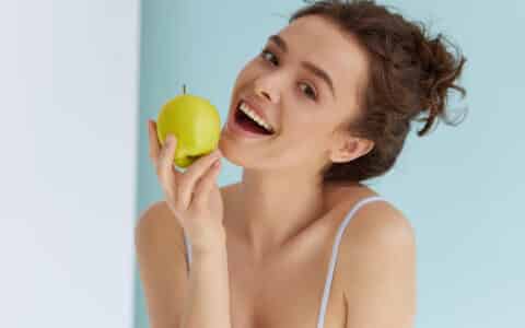 What You Eat Affects Your Teeth